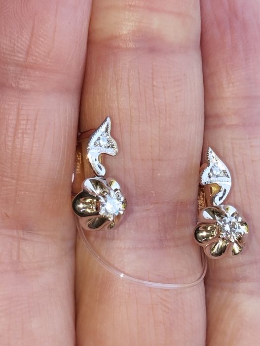 Съветски руски златни обеци с диамантите