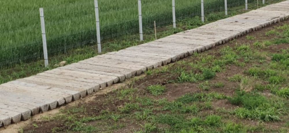 Traverse Beton tip cale ferată 250x27x16cm