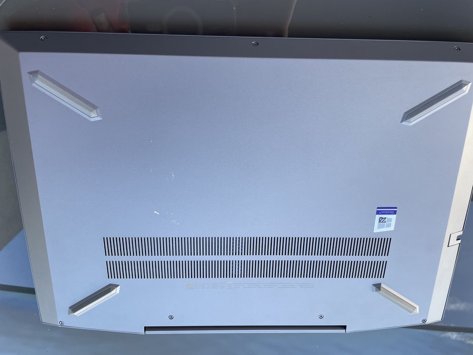Vand HP Zbook v15 G5 i7/512/16
