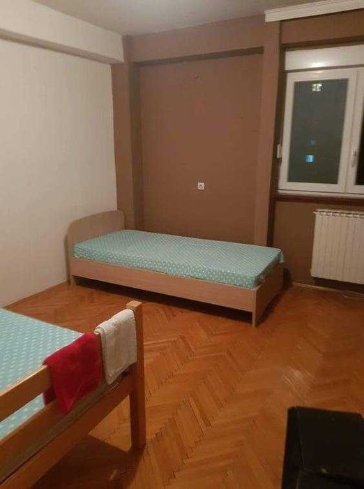 Дава се под наем Двустаен апартамент в Бургас, Лазур - 61 кв.м за 153 € - Снимка #3