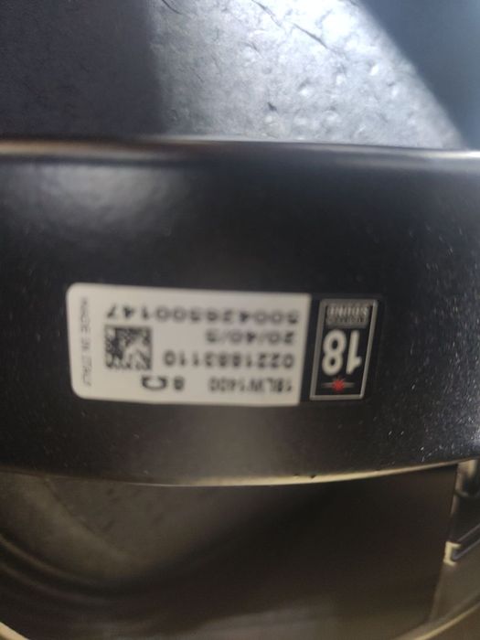 Difuzoare 18 sound lw 1400 , joase subwofer 4 difuzoare  1000 euro