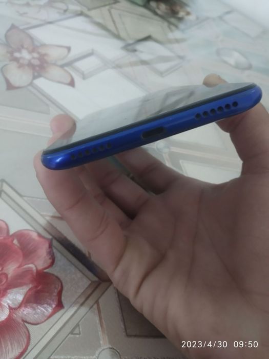 Huawei Y7 Srochno sotiladi