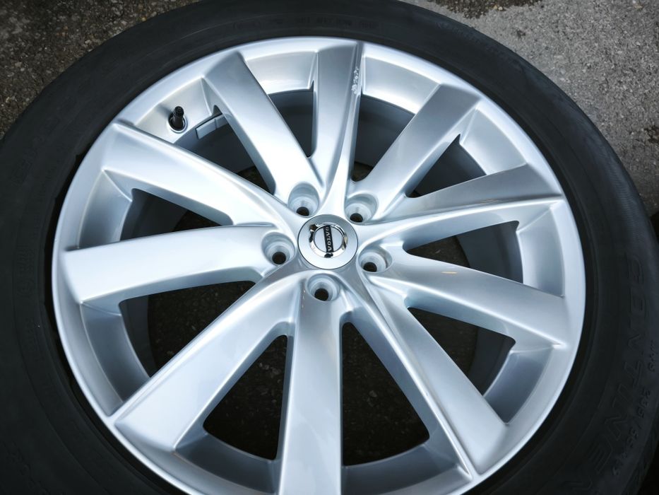 19" оригинални алуминиеви джанти за Volvo.