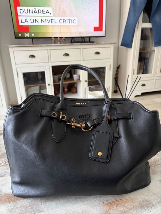 Geanta superba neagra