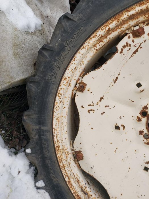 Roți spate tractor 9.5/9-36 AS cu jante – pentru lucrat între rânduri