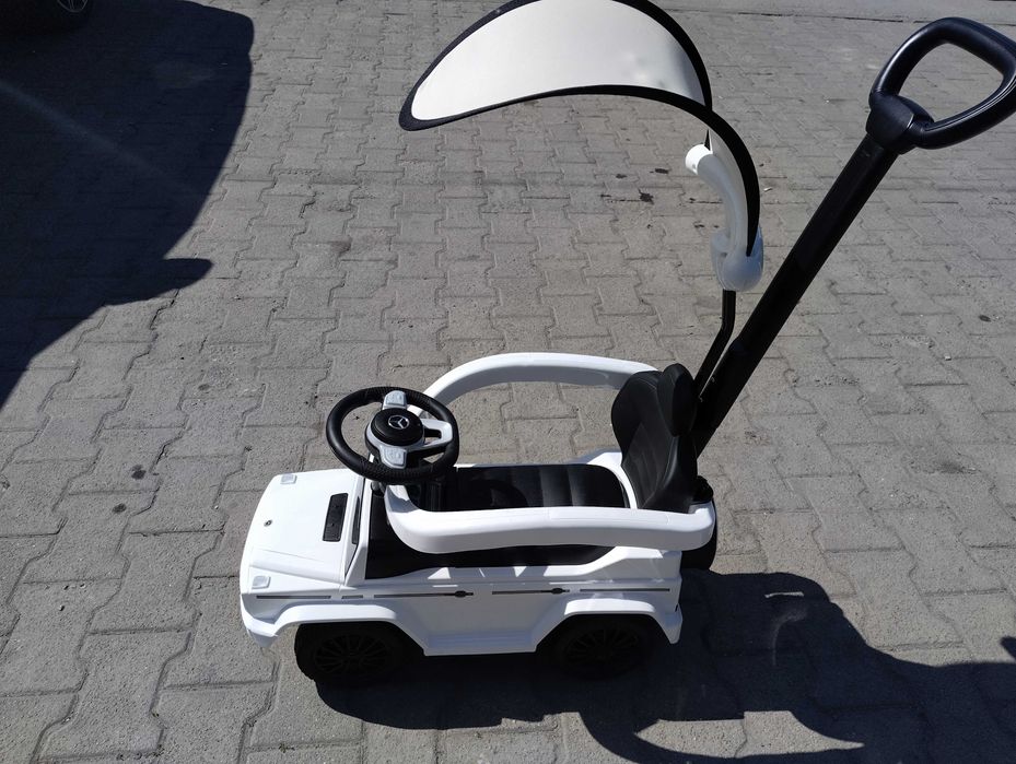 MERCEDES Кола за яздене с дръжка и сенник Mercedes-benz G350d бял