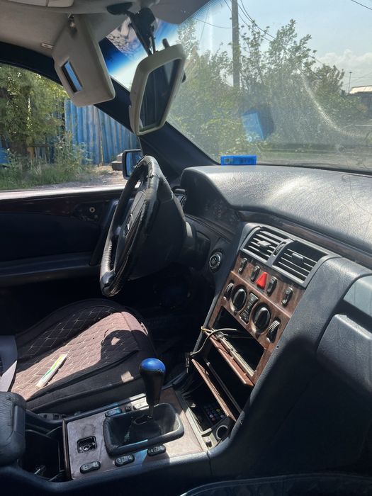 Продам W210 есть все