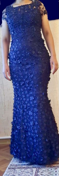 Продам темно-синее вечернее платье
