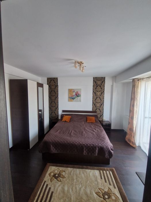 Persoana Fizica,Garsoniera,Bloc nou, Centru, Palas