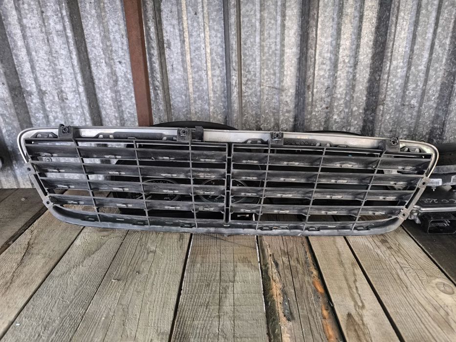 Решетка за Mercedes W203