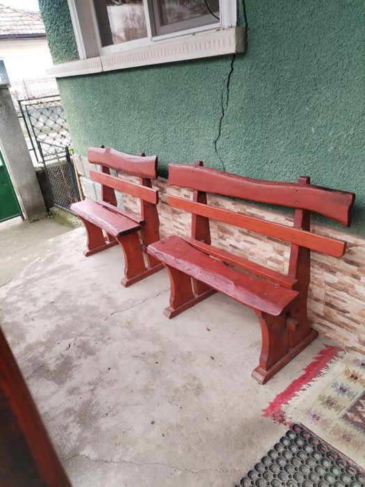 Bănci rustice din lemn