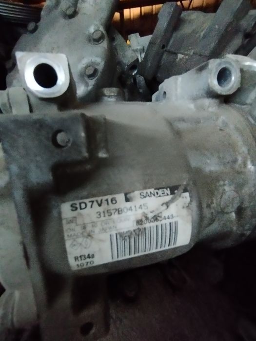 Compresor clima Dacia Logan daster Sandero 2002-2016