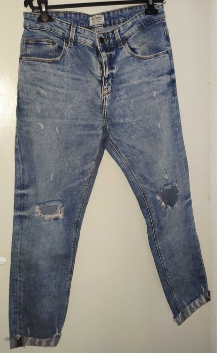Blugi barbati jeans rupti aspect deteriorat Pull & Bear marime 44