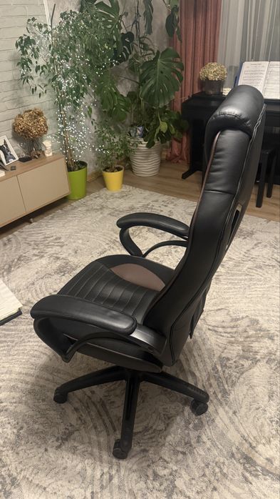 Игровое компьютерное кресло pilot