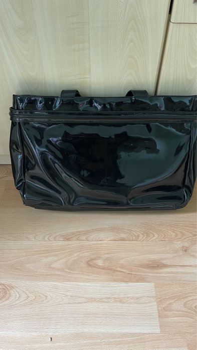 Черна лачена чанта ARMANI JEANS