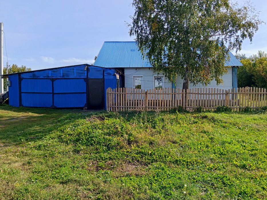 Продам бревенчатый тёплый дом  100 квадратов