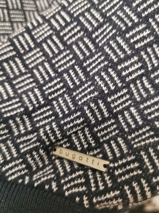 Памучен пуловер Bugatti