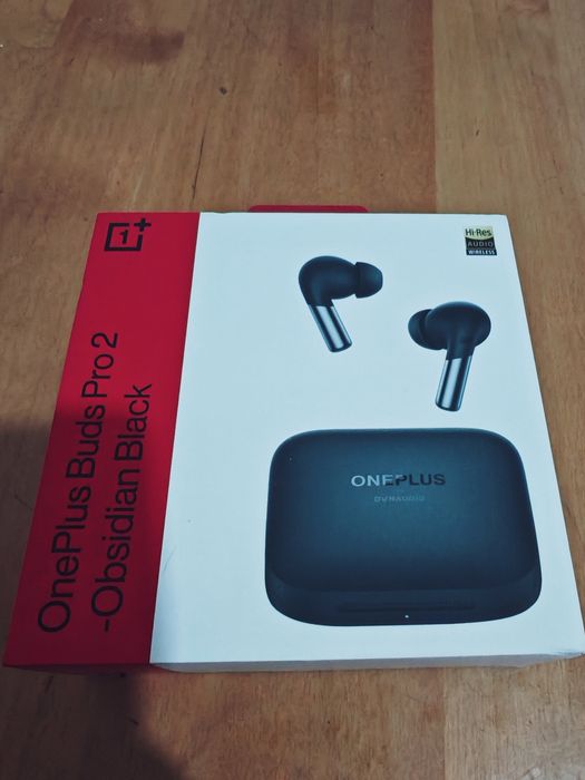 Продам наушники OnePlus Buds Pro 2