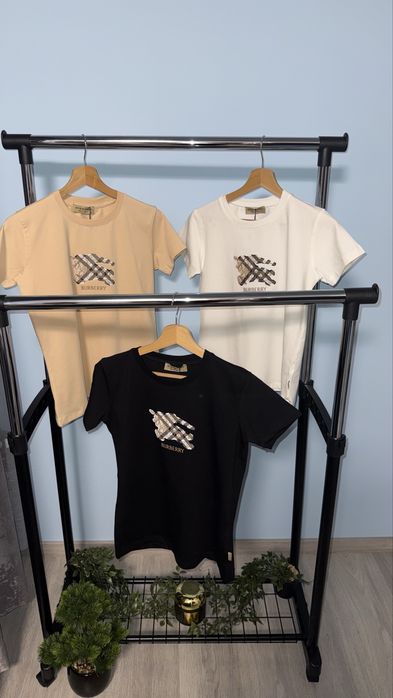 НОВО Premium дамски тениски  Burberry- (  S и М)