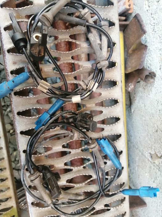 Датчици на ABS(предни и задни) за Пежо-206