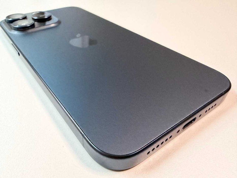  Apple / iPhone 15 Pro Max / 512 Gb / Blue Titanium
