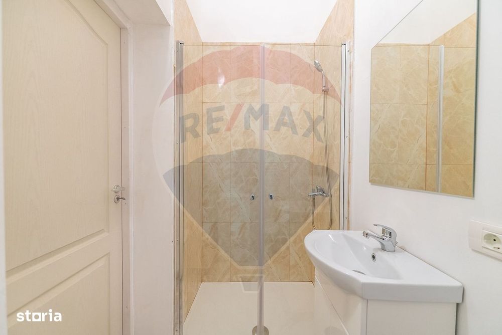 Apartament la casă de închiriat