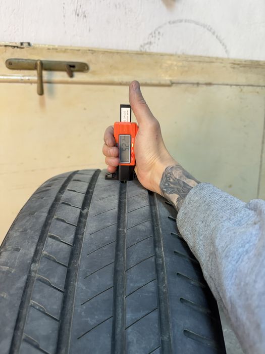 Anvelope Vara BRIDGESTONE Alenza 001 BMW 245/50 R19 105 W RunFlat DOT 3819