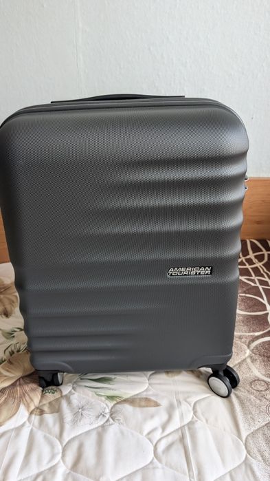 Чисто нов куфар American Tourister 55/40/20