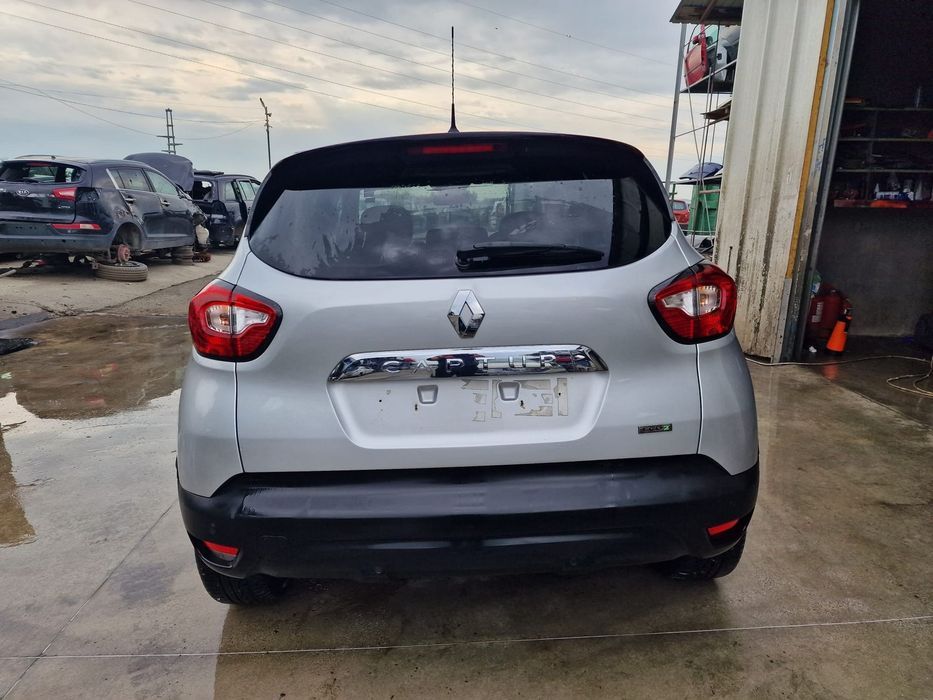 Dezmembram Renault Captur, an 2018, 1.5 DCI euro 6, cutie manuala