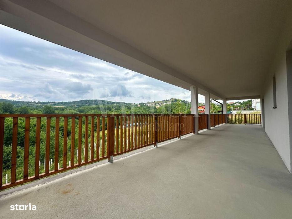 Casa 4 camere de vanzare in Salicea