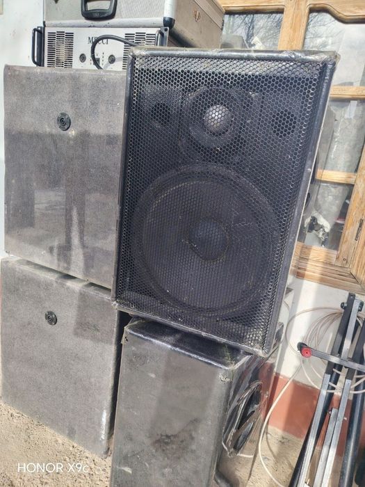 Aparatura kalonka mekrafon behrinjir pultlar latr  chamadonlar utib be