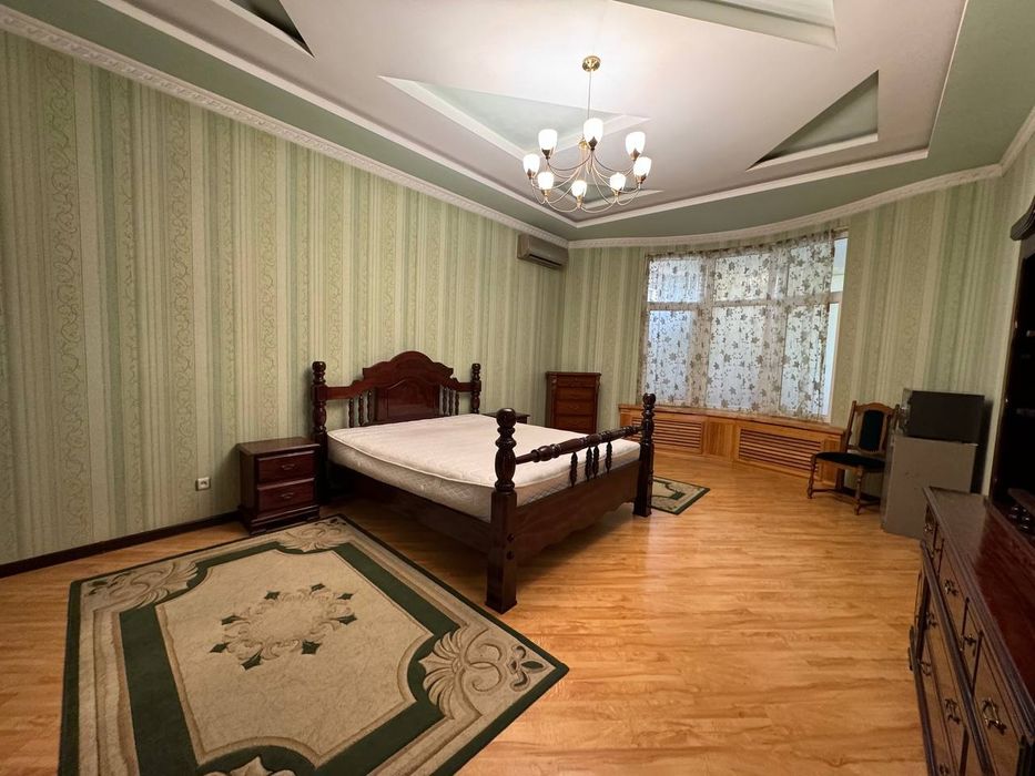 Продается Евро дом на Центре Луначарского