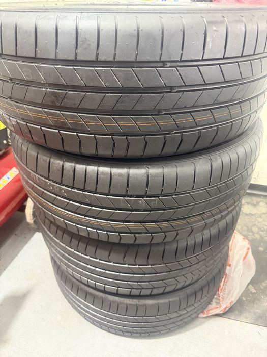 4 cauciucuri noi vara 215/55/18 kUMHO