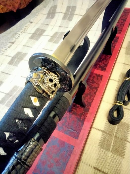 Меч Катана внесен от Япония