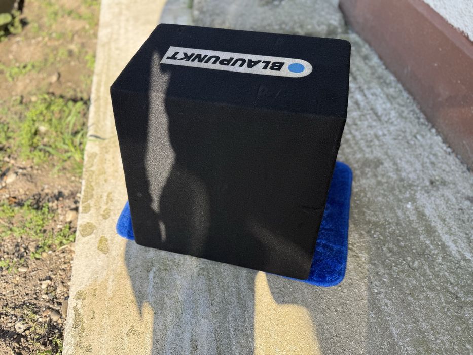 Subwoofer blaupunkt+ amplificator perfect functional