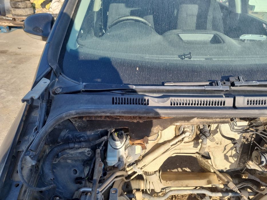 Grila stergator parbriz-dreapta Volkswagen Golf 6 Plus (521) [Fabr 200