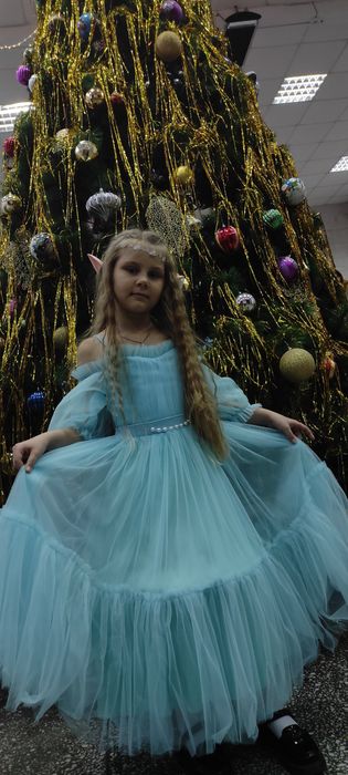 Продам новогодний костюм для девочки