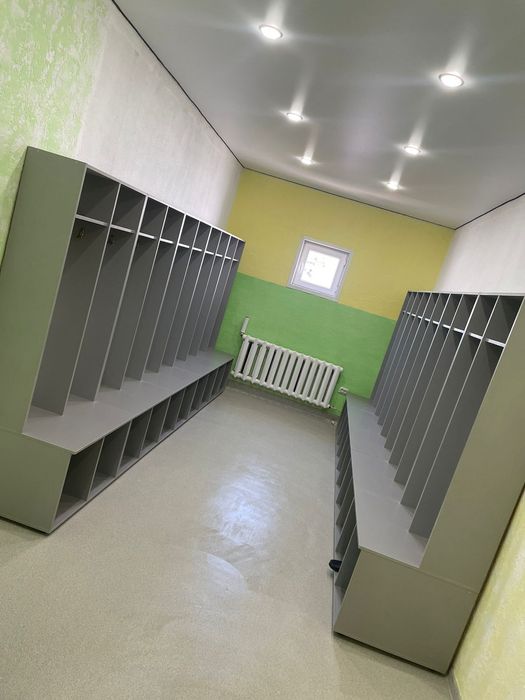 Крытое футбольное поле