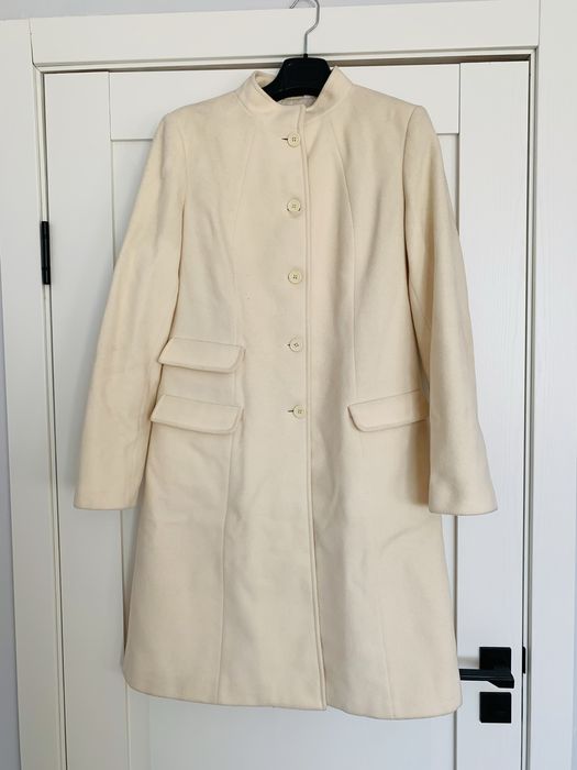 Пальто демисезон легкое