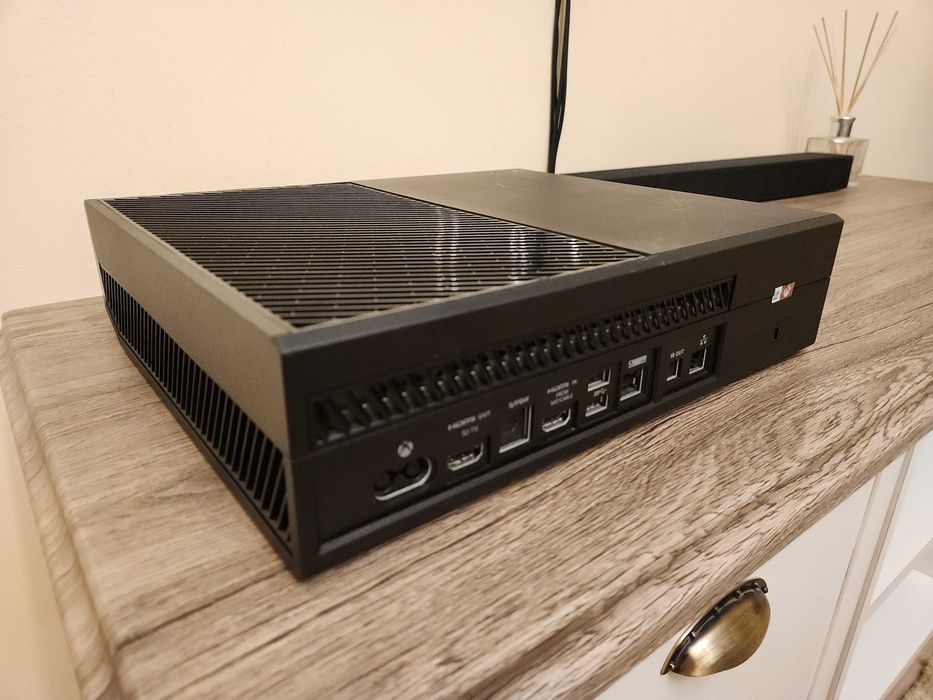 Xbox One 500GB - complet functional