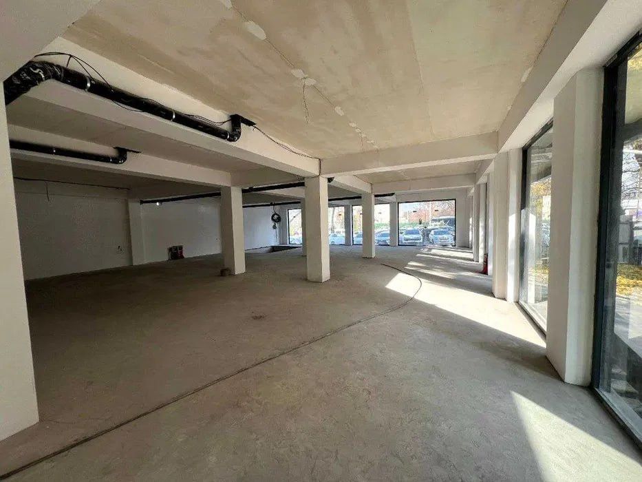 Продается здание, первая линия, Чиланзарский р-н, метро Чиланзар