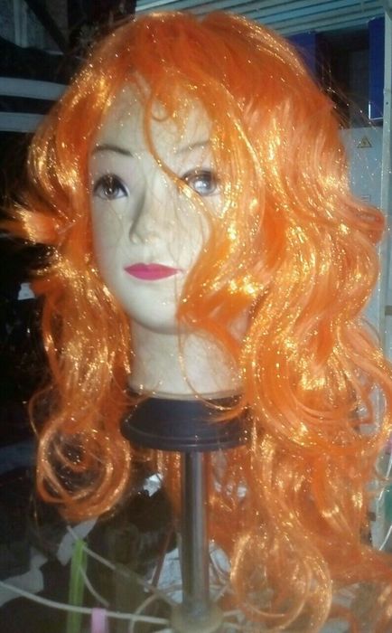 Rangli Parik Suniy  sochlar  искусственного волосы
Цветной Парик