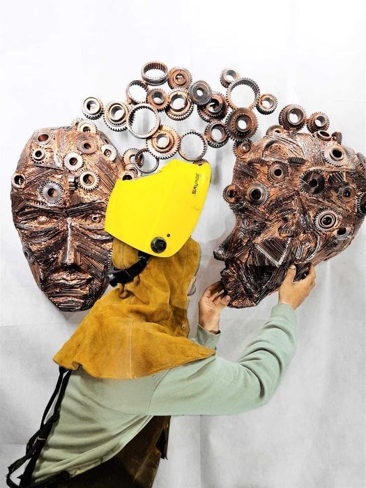 Sculpturi la comanda- fir de otel- artist Razvan Ghita