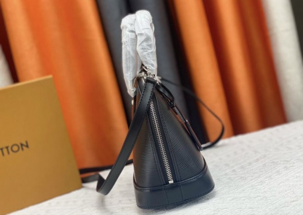 Geanta Louis Vuitton Alma BB piele naturala stoc
