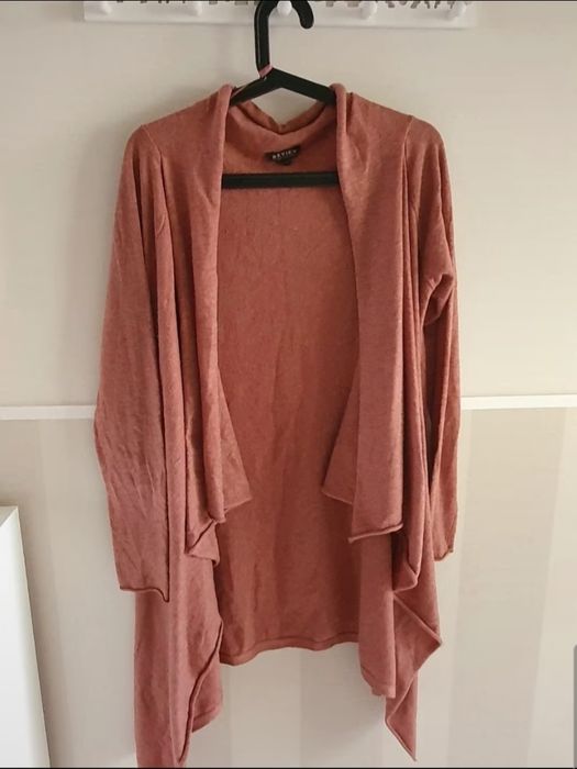 Cardigan asimetric, 5% lâna, mărimea S, Review