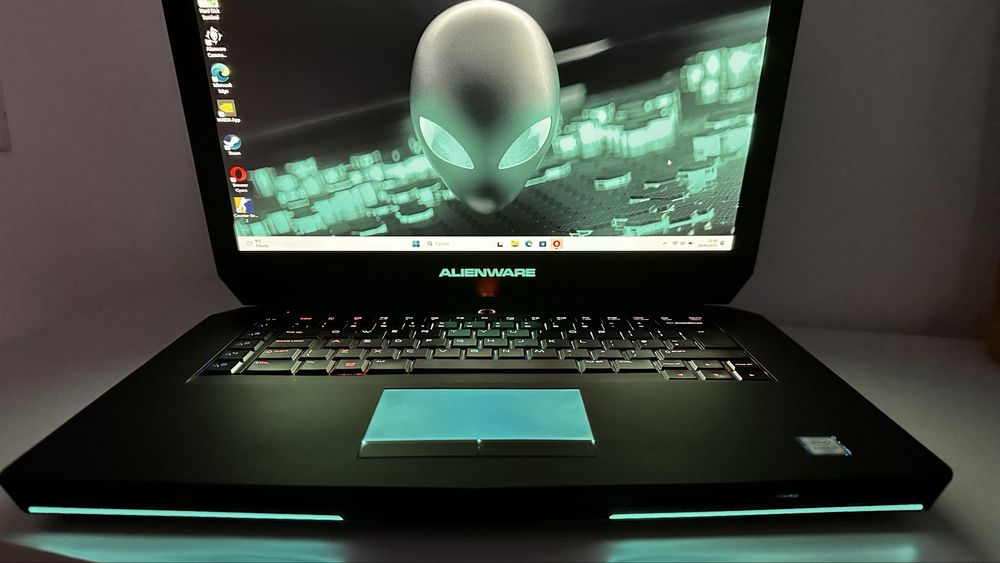 Laptop i7 Alienware R15 GTX 970M, SSD,  – ideal gaming/editare