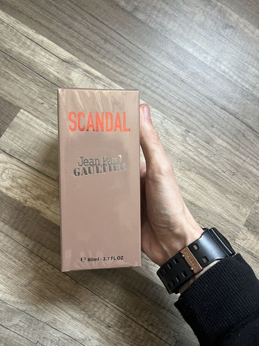 Parfum Chanel NO5, Creed Aventus, Scandal, Invictus, Boss