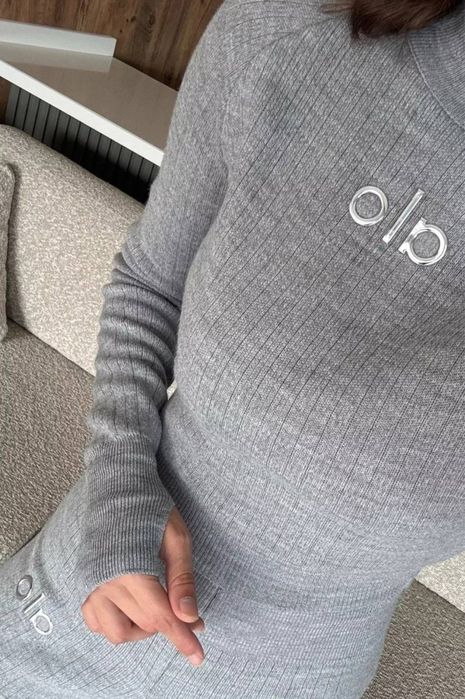 Дамски спортен плетен сет комплект Alo