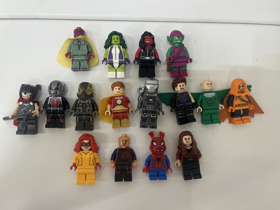Продаю минифигурки марвел лего