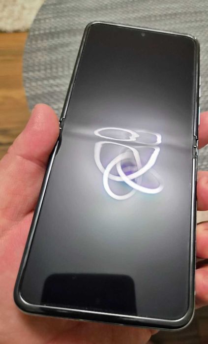 Motorola razr 40 ultra ПЕРФЕКТЕН